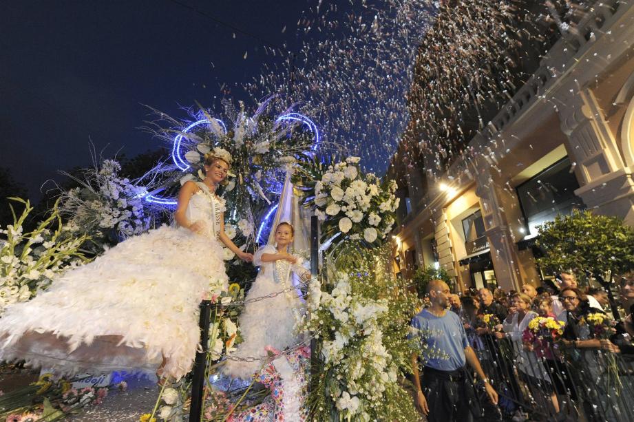 fete-jasmin-grasse-corso-fleuri-ete-sortir-famille-enfants