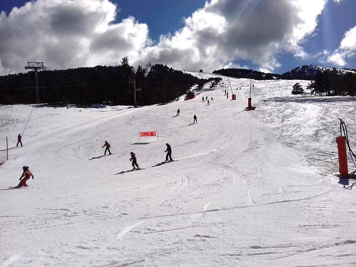 station-greolieres-les-neiges-alpes-maritimes-pistes-debutants-enfants-famille