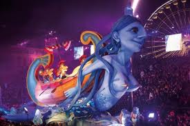 Char sirène au Carnaval de Nice carnaval-nice-corso-corsi-illumine-nuit-defile-chars-confettis-fun