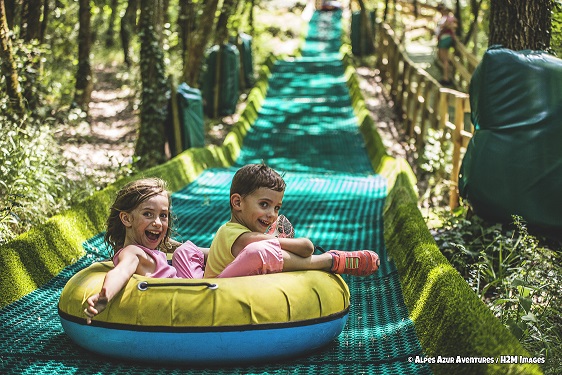 parc-loisirs-bois-lutins-villeneuve-loubet-enfants-jeux-theme