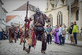 Spectacle de feu à la fête médiévale spectacle-fete-medievale-eze-village