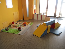 sortie-famille-ecoute-jeux-bebe-futur-maman