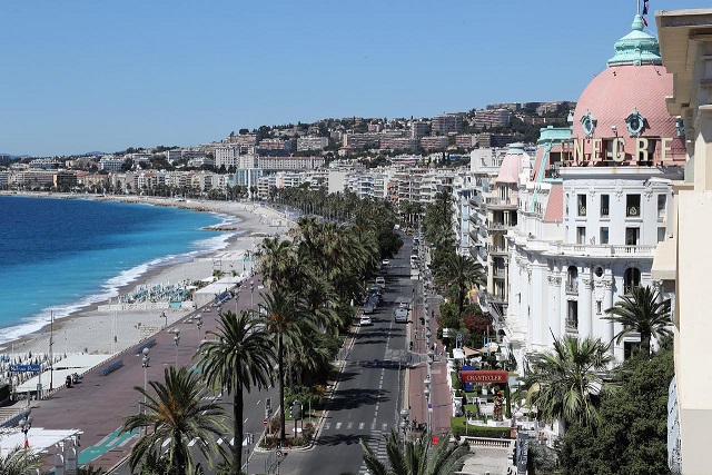 visit-nice-french-riviera-tour-guide