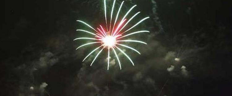sortie-ete-vacances-feu-artifice-mandelieu