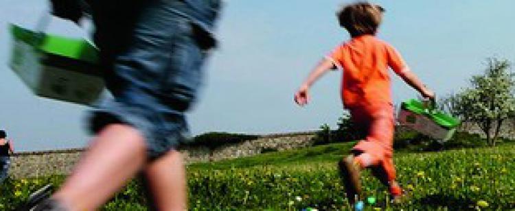 chasse-oeufs-enfants-alpes-maritimes
