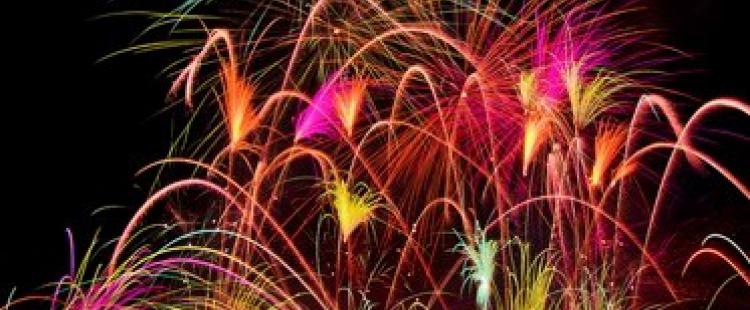 feu-artifice-nouvel-an-antibes-juan-pins