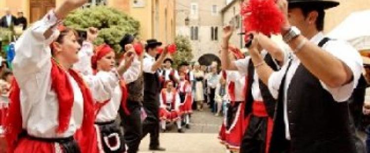 Vence fête ses cultures 2015 vence-fete-cultures-2015-sortie-famille