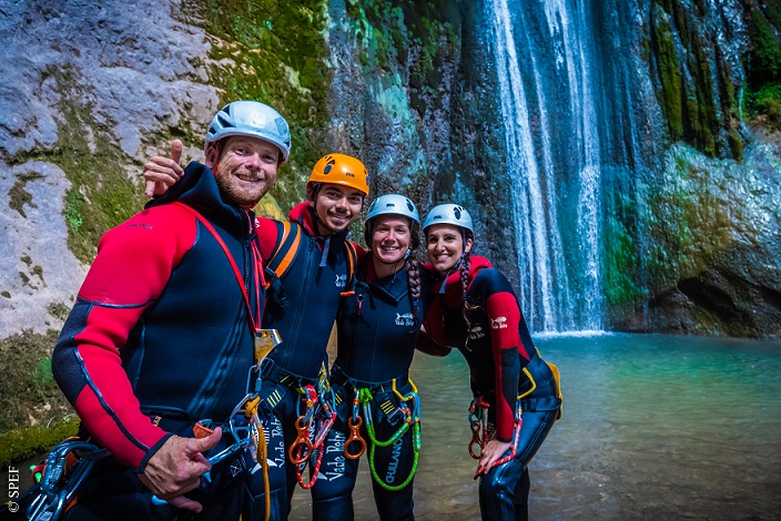 sortie-canyoning-cote-azur-canyons-alpes-maritimes-initiation-famille