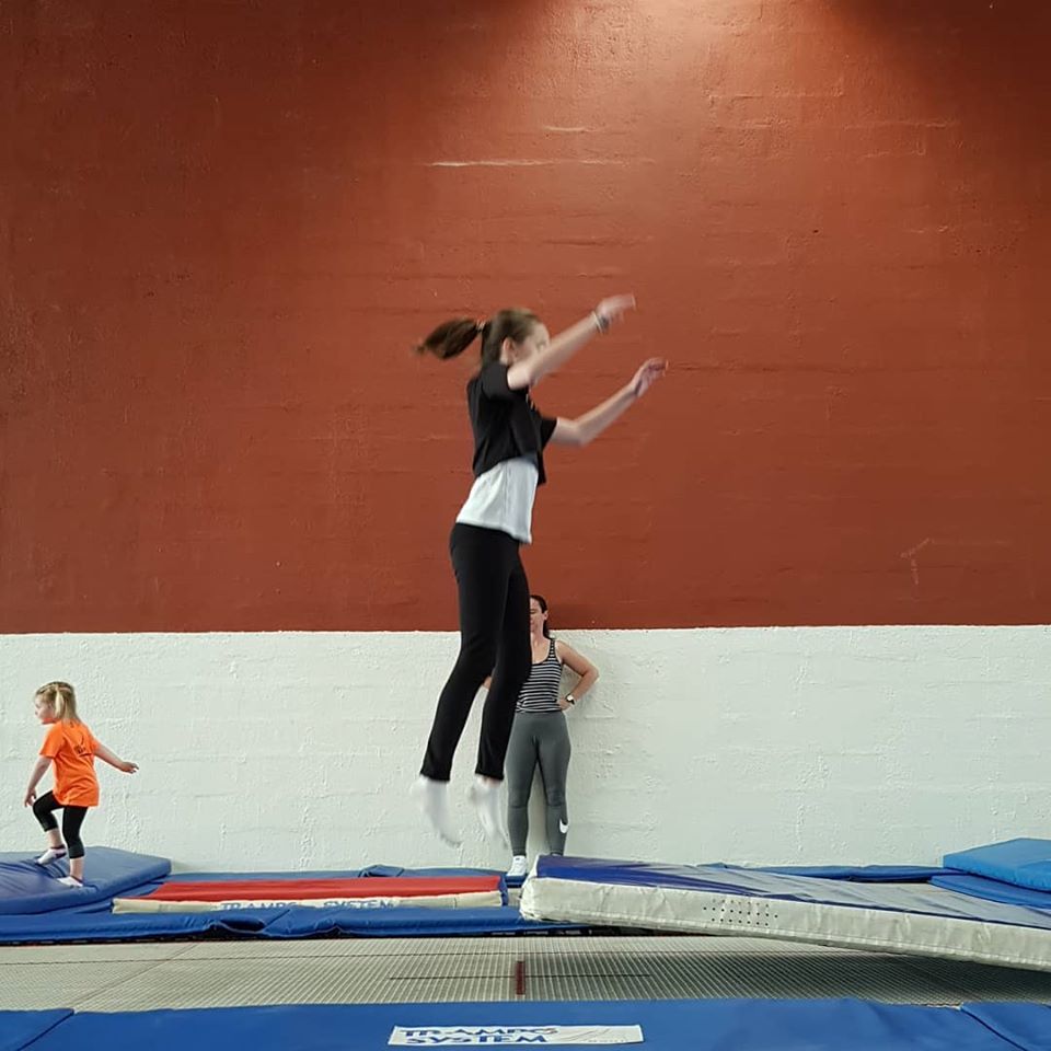 cours-trampoline-sport-enfants-ados-06