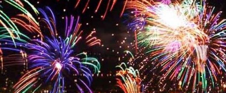 15-aout-alpes-maritimes-feu-artifice