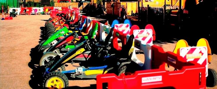 lockart-kart-pedale-montauroux-enfants-famille